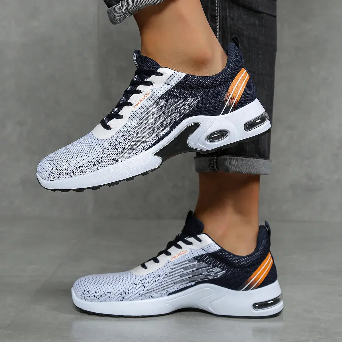 Nova Mesh Pro Sneakers