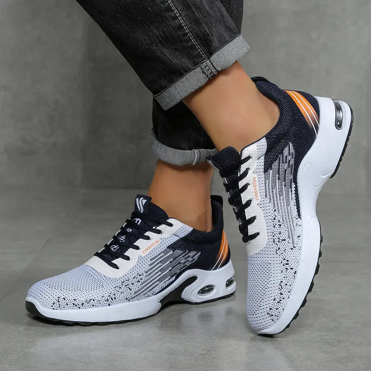 Nova Mesh Pro Sneakers